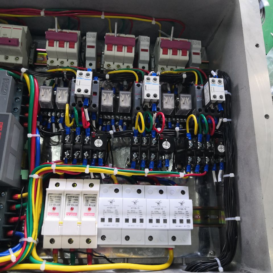 防爆配電箱線路圖