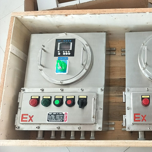 不銹鋼防爆配電箱、IIC級防爆不銹鋼配電箱、化工廠防爆配電箱、水泵防爆控制箱
