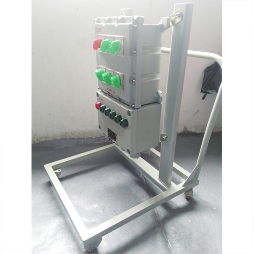 移動(dòng)式防爆配電箱、移動(dòng)式防爆檢修箱、移動(dòng)式防爆插座箱、移動(dòng)式防爆控制箱