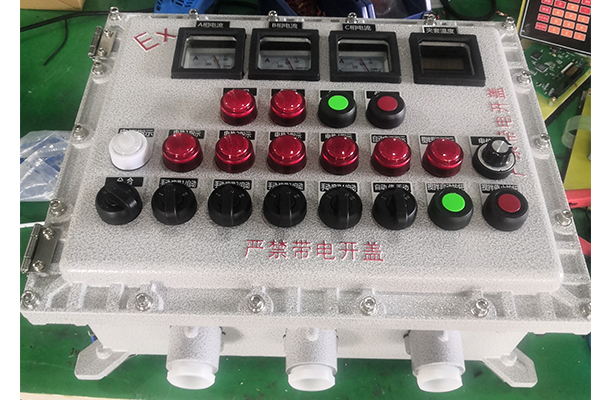 油庫儀表控制箱，鍋爐房防爆儀表控制箱，煉化廠防爆污水泵控制箱，電機防爆控制箱