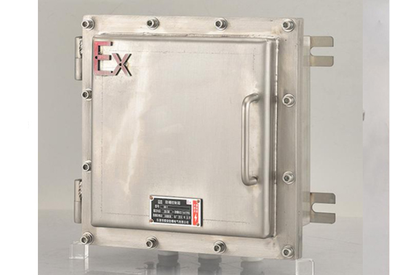 粉塵現(xiàn)場不銹鋼防爆控制箱，粉塵現(xiàn)場防爆接線箱，油庫現(xiàn)場防爆接線箱不銹鋼，不銹鋼防爆接線箱