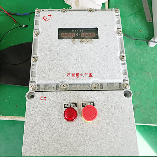 化工防爆電控箱，粉塵防爆電控箱，煉化廠用防爆電控箱，潛油防爆電控箱，雙層門(mén)防爆電控箱，油庫(kù)房防爆電控箱