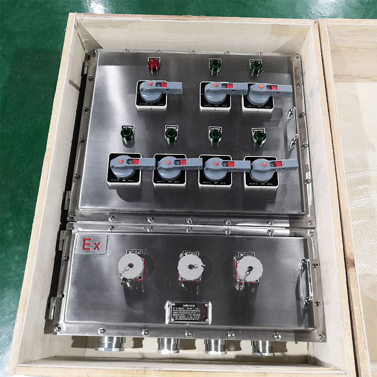 不銹鋼防爆配電箱，化工不銹鋼防爆配電箱，氣體不銹鋼防爆配電箱，風(fēng)機房不銹鋼接線箱，不銹鋼防爆接線箱，化工不銹鋼防爆控制箱