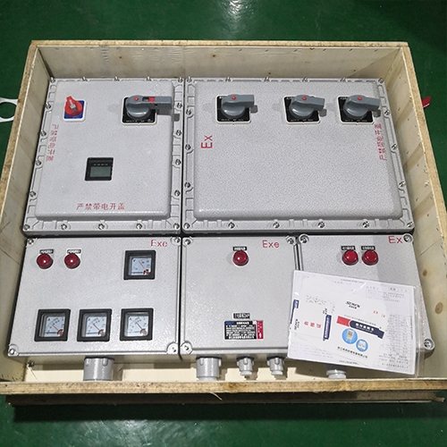 防爆動力配電箱，化工點伴熱帶溫控箱，防爆溫控配電箱，恒溫防爆溫度控制箱