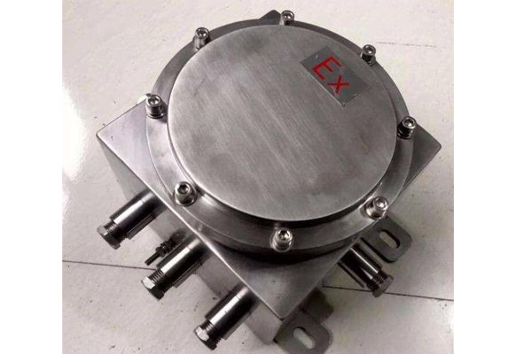 304不銹鋼防爆控制箱，化工不銹鋼防爆控制箱，粉塵現(xiàn)場(chǎng)不銹鋼防爆控制箱