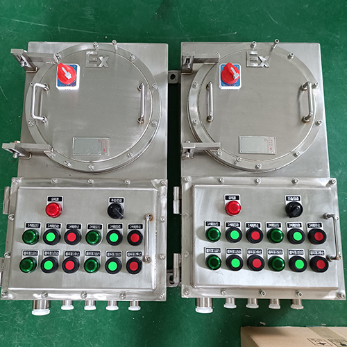 不銹鋼防腐照明開(kāi)關(guān)箱廠家